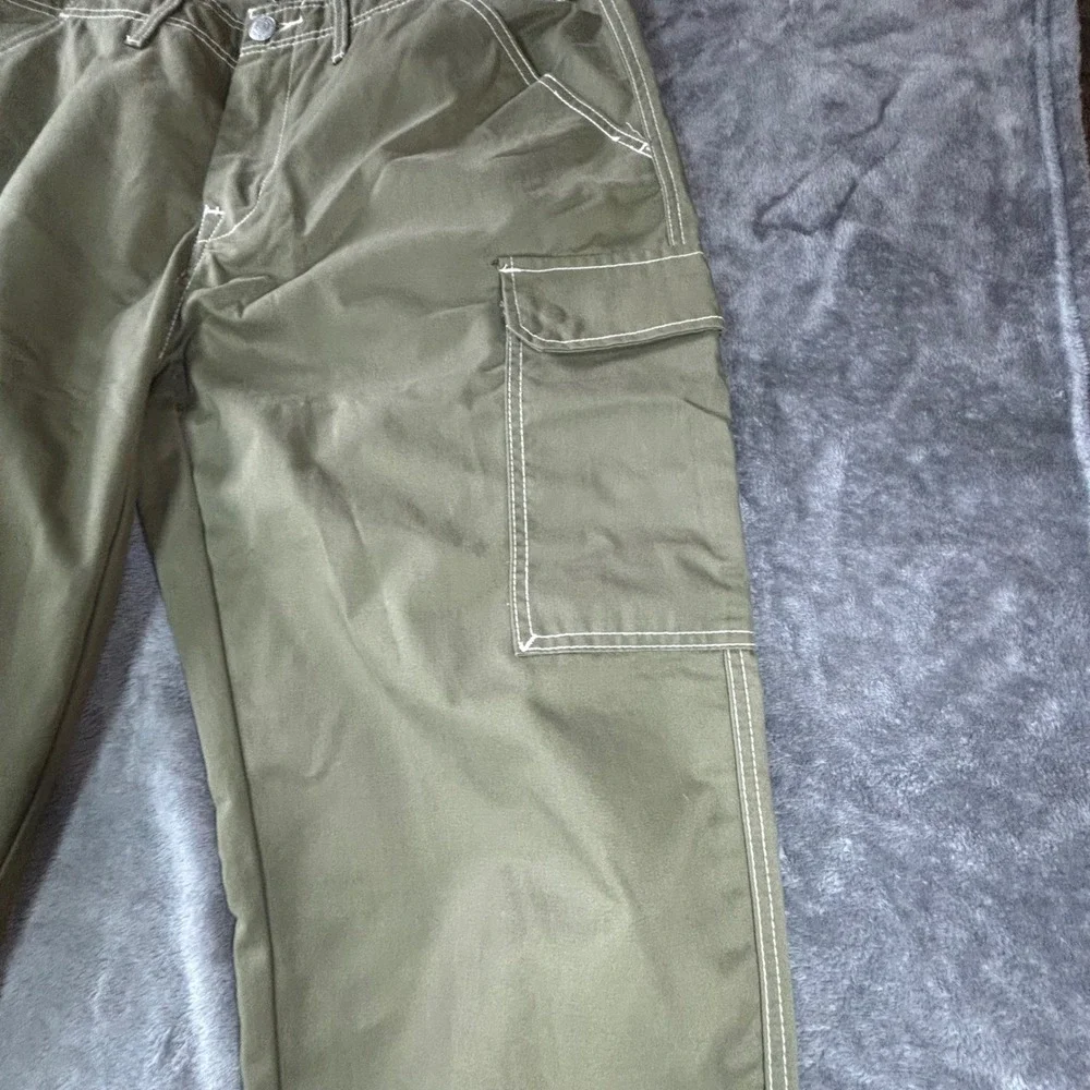True Religion Mens Cargo Pants Olive Green White Contrast Stitch Size 34 NWT